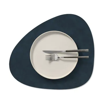 Nupo dækkeserviet curve M - Midnight blue, 35x31 cm - LIND DNA