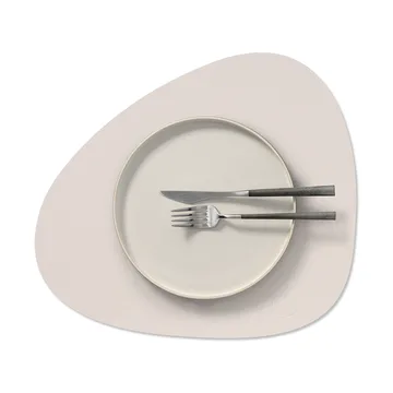Nupo dækkeserviet curve M - Soft nude, 35x31 cm - LIND DNA