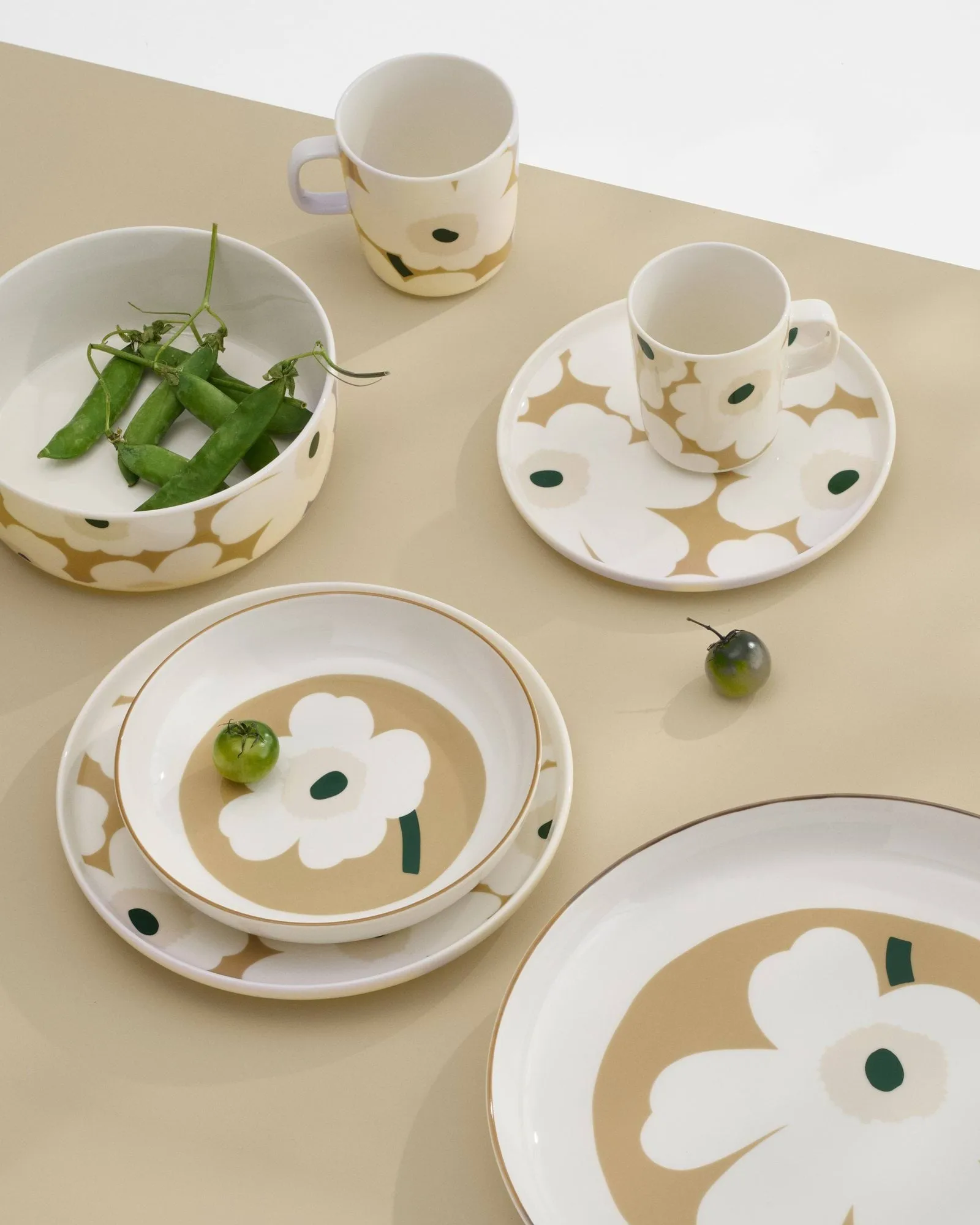 Unikko krus 25 cl, White-beige-lys sand-mørkegrøn Marimekko