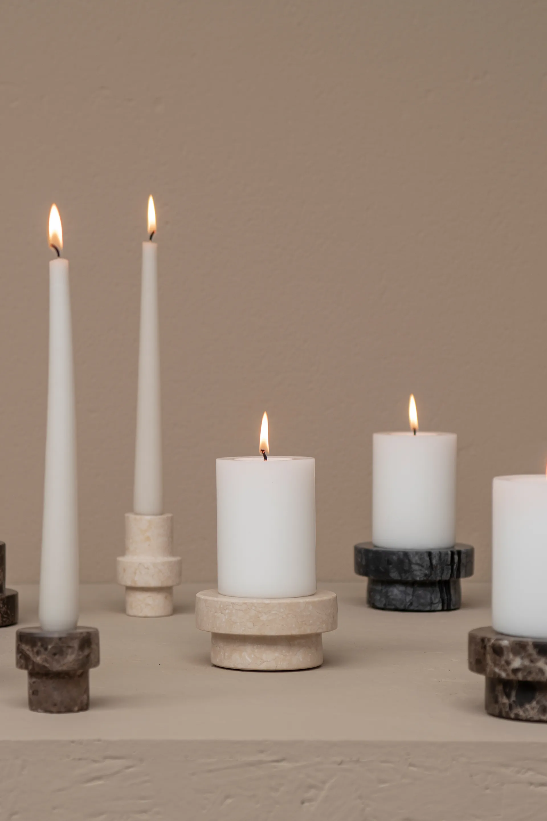 Marble lysestage til bloklys 5 cm, Sand Mette Ditmer