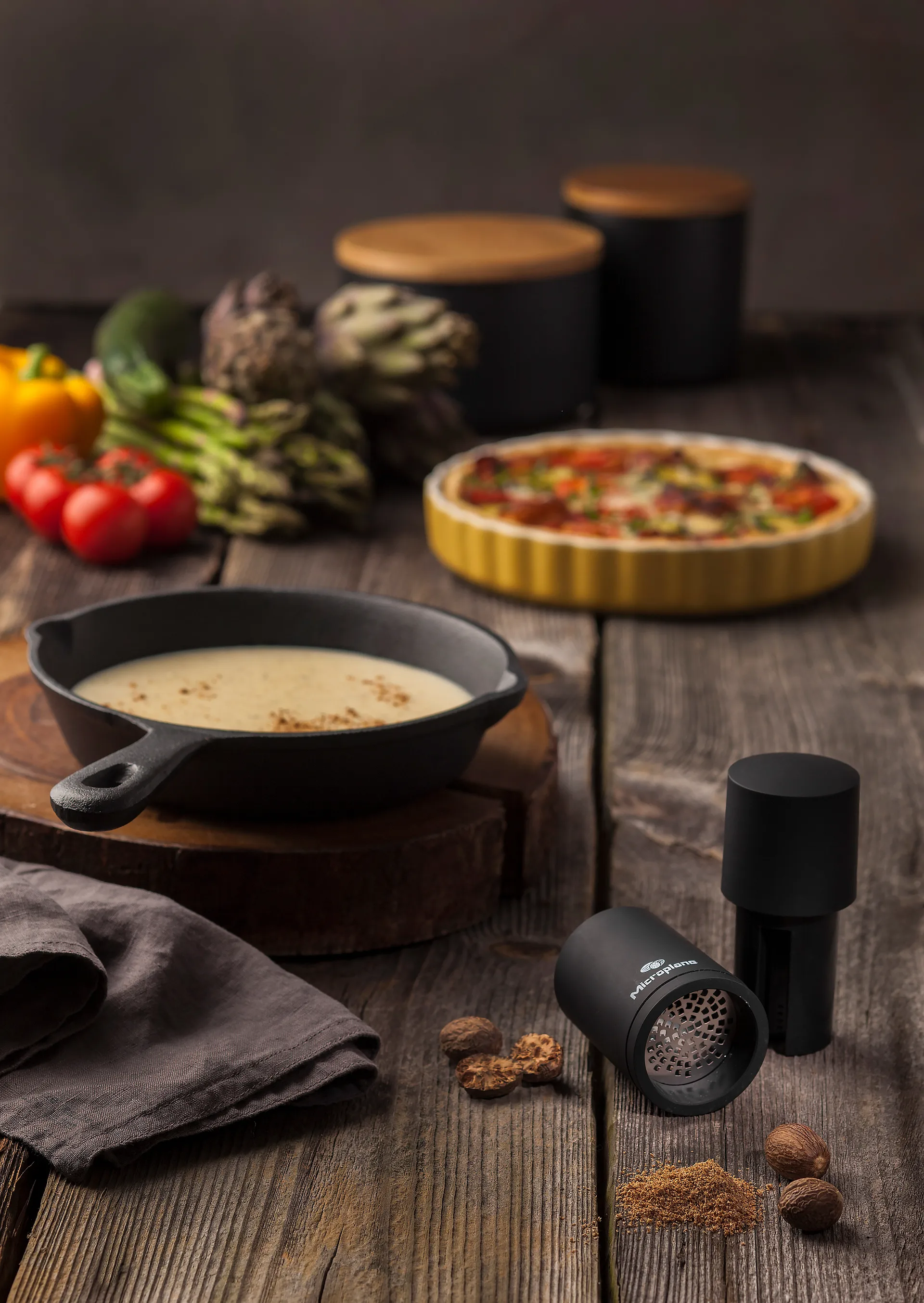 Speciality 2-i-1 krydderikværn 12 cm, Black Microplane