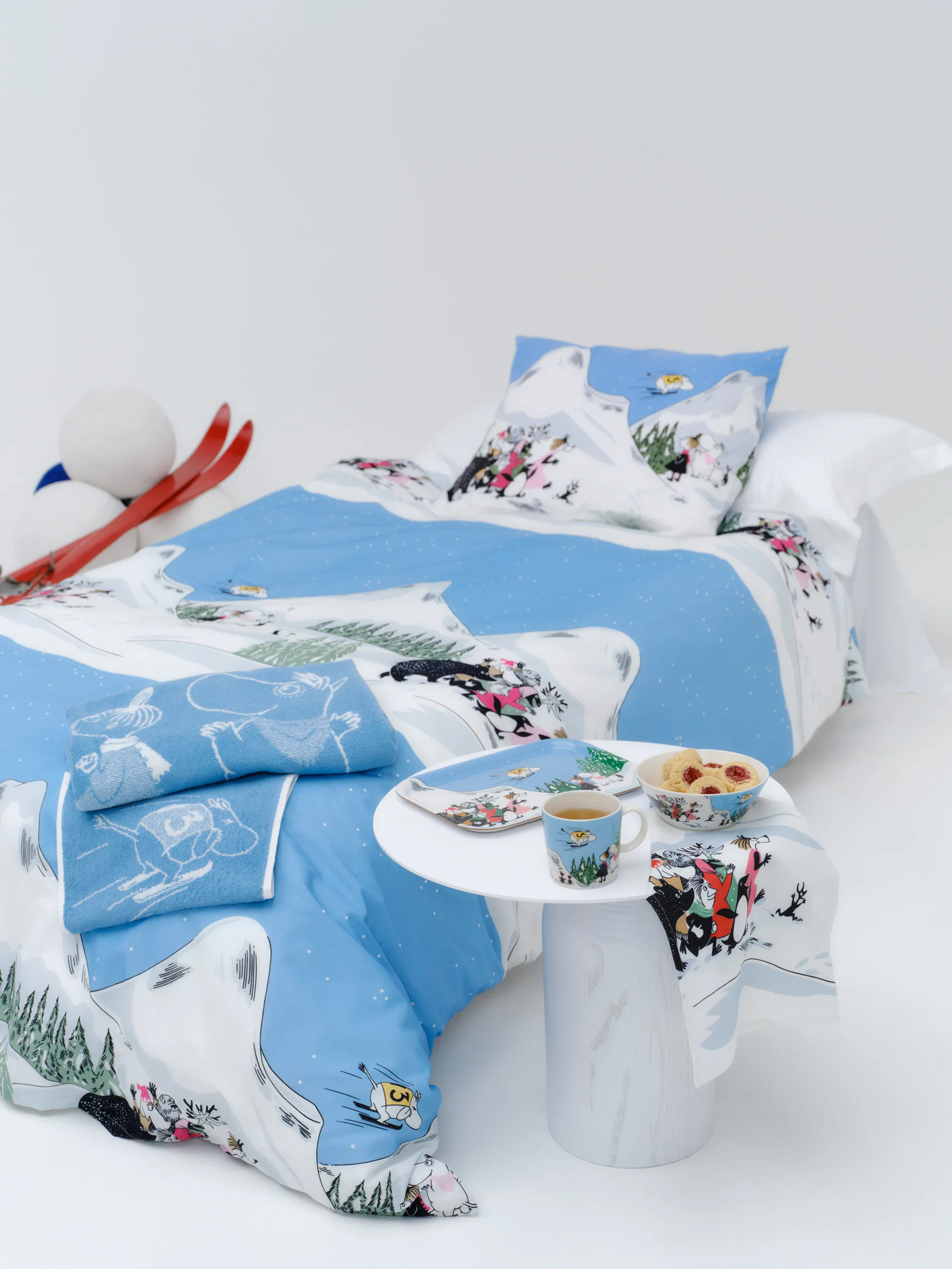 Mumi bakke 27x20 cm, Ski jumping Moomin Arabia