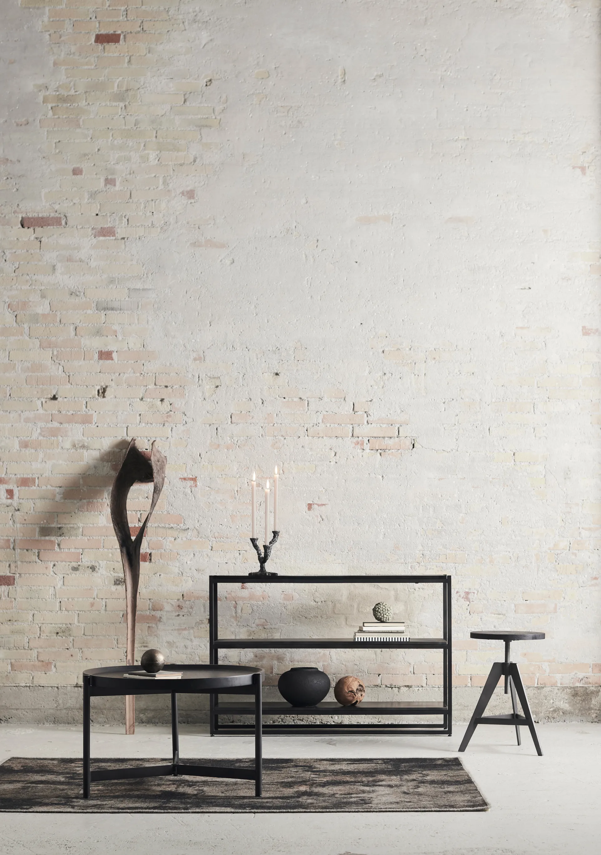 Ava lysestage 22 cm, Antikgrå MUUBS