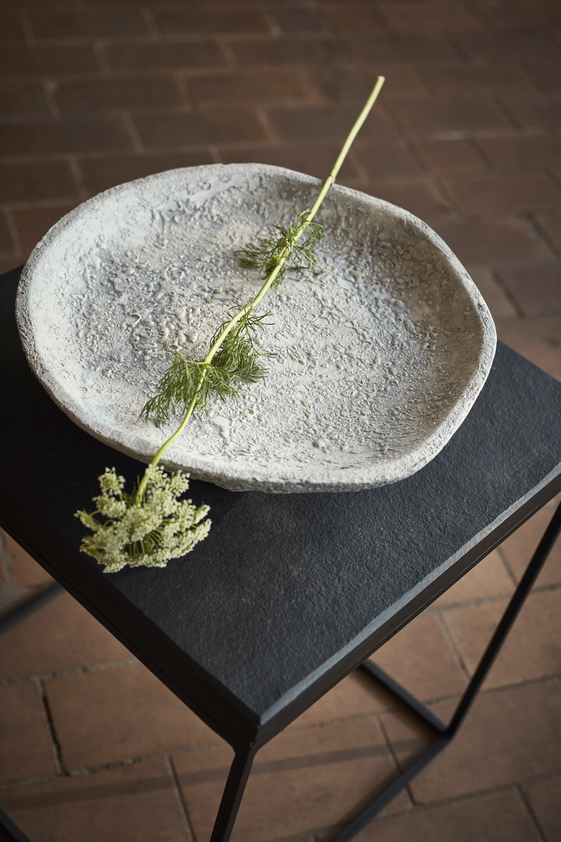 Luna bakke, Grey, Ø34×8 cm MUUBS