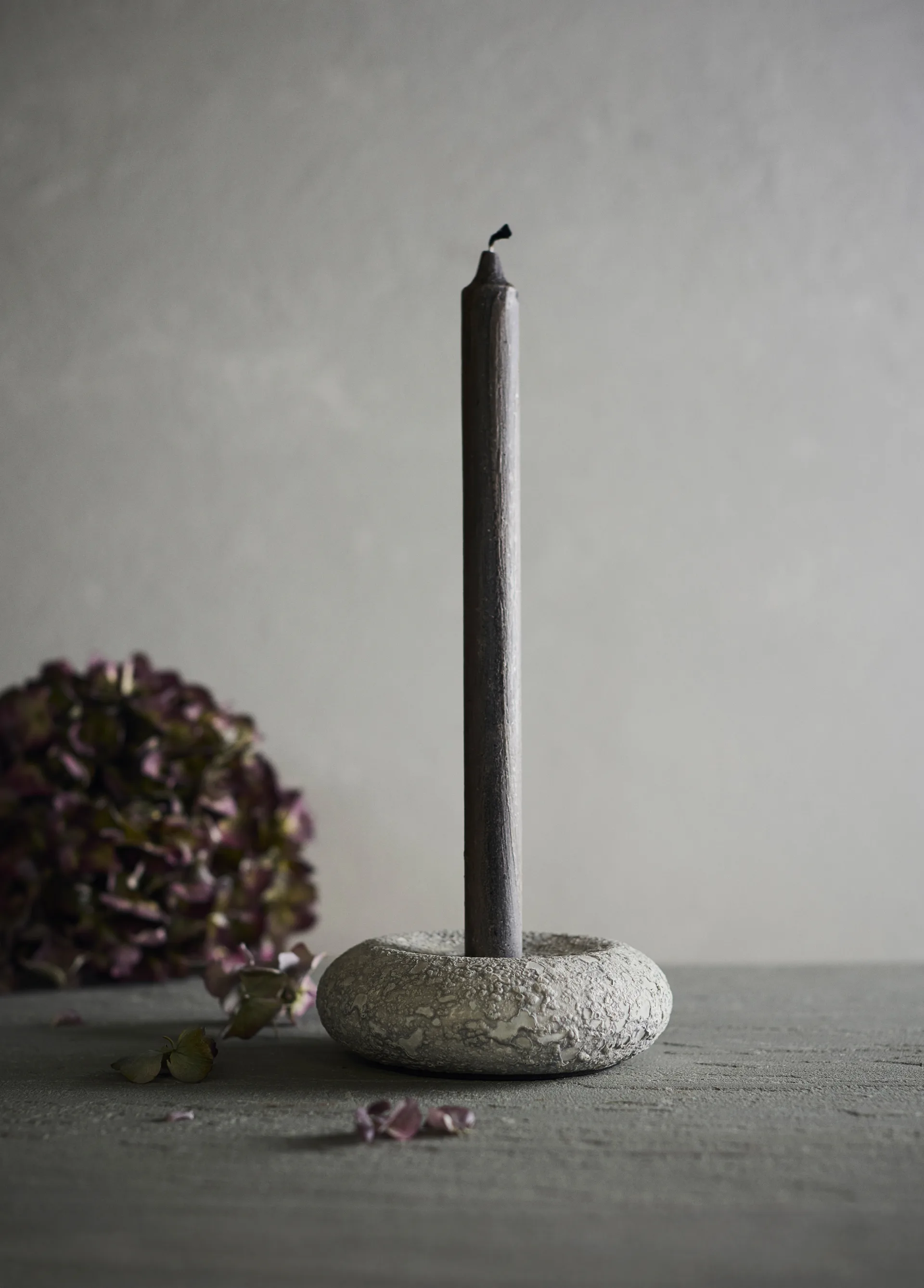 Luna lysestage, Grey, Ø13×4,8 cm MUUBS