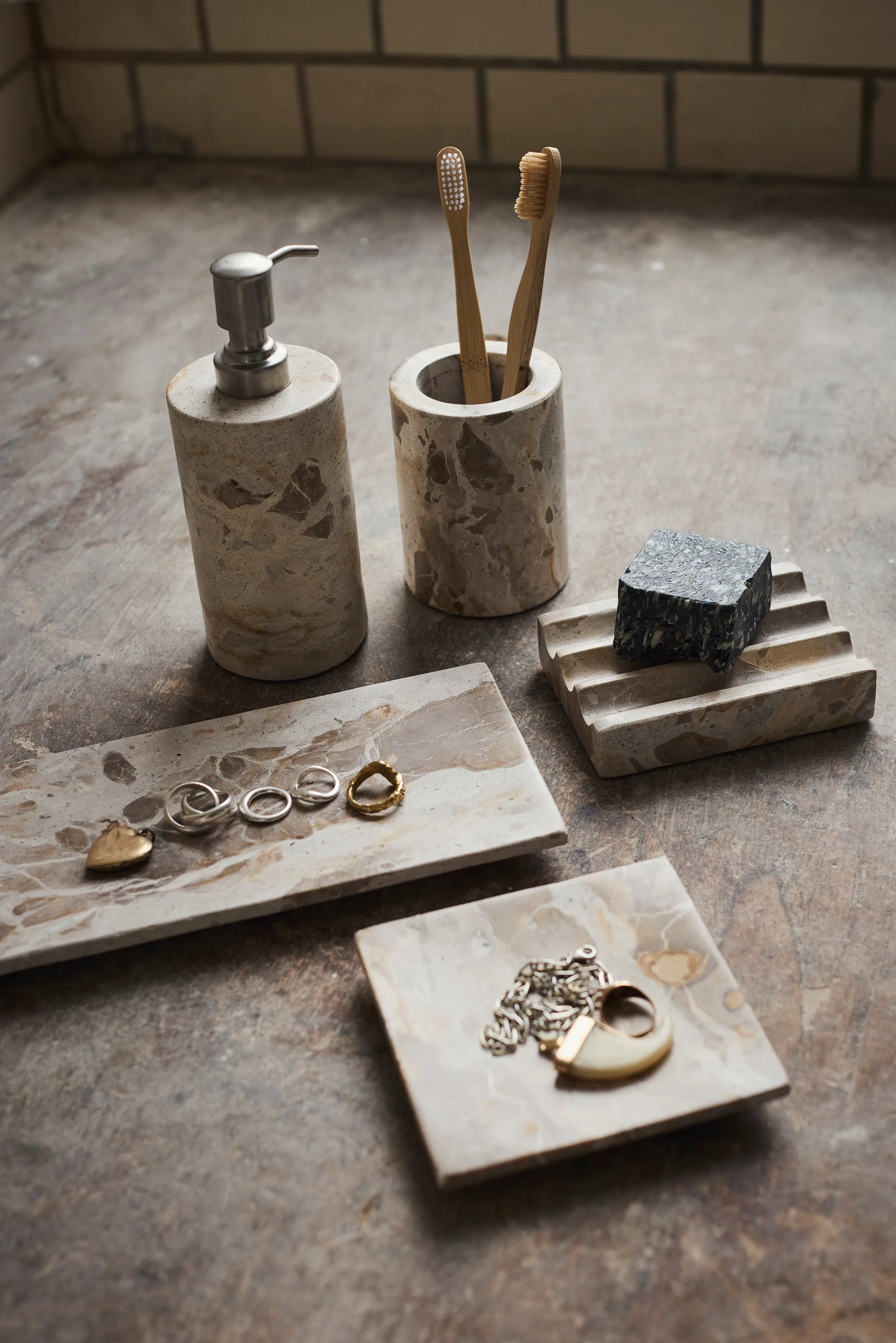 Vita sæbepumpe, Seashell MUUBS