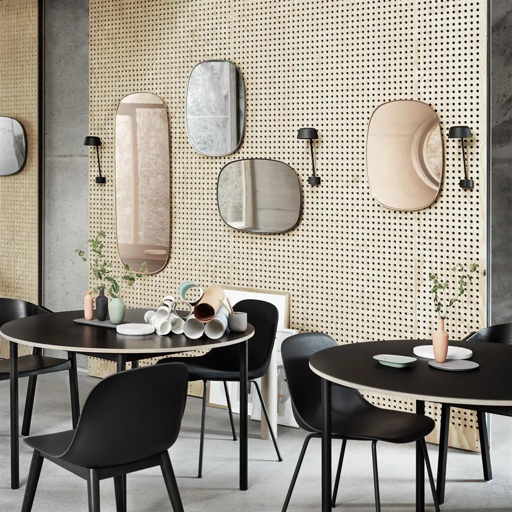 Framed spejl, Grå, 59x44 cm Muuto