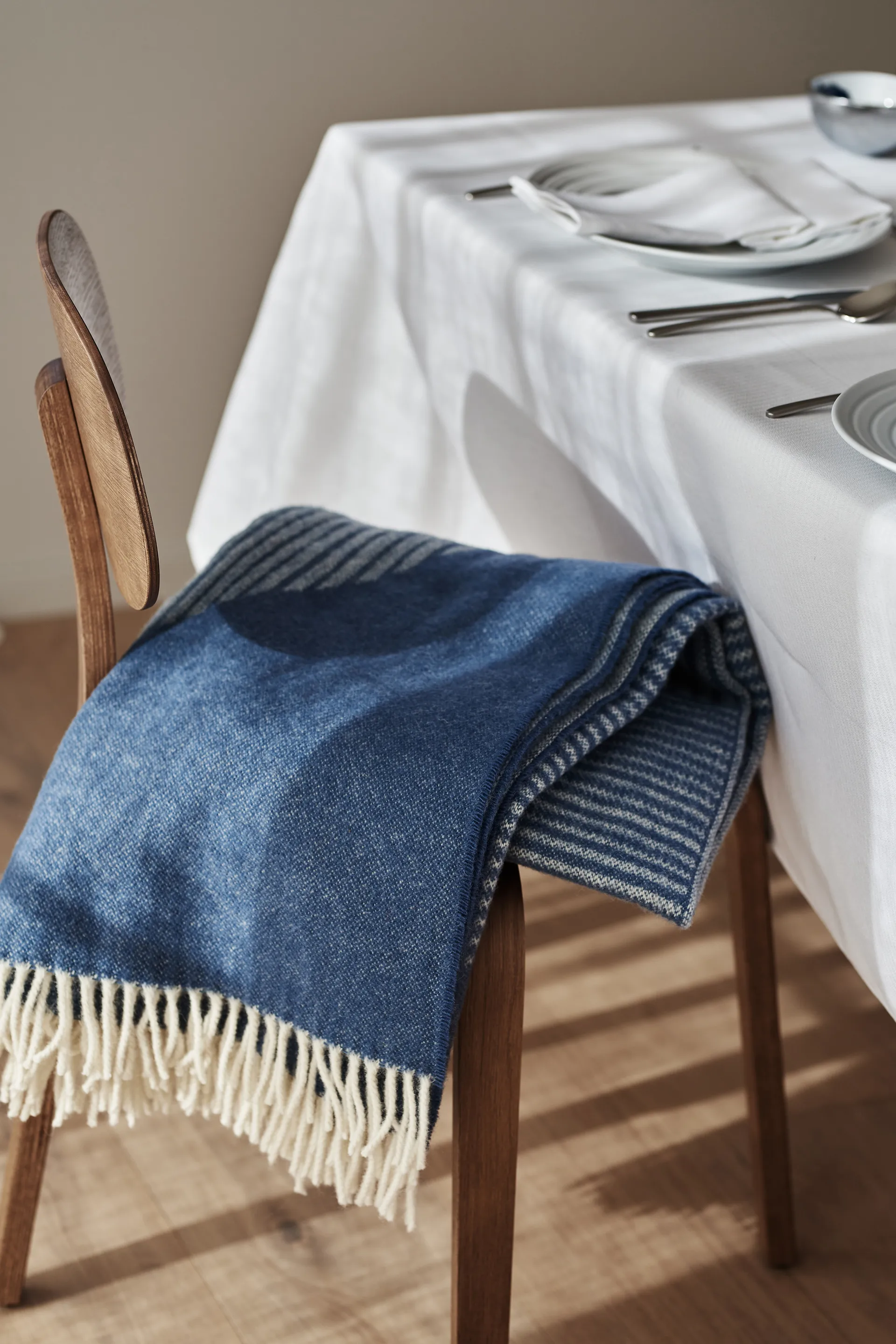 Circles uldplaid 130x185 cm
, Blå NJRD