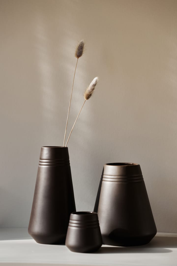 Lines vase 18 cm
, Brun NJRD