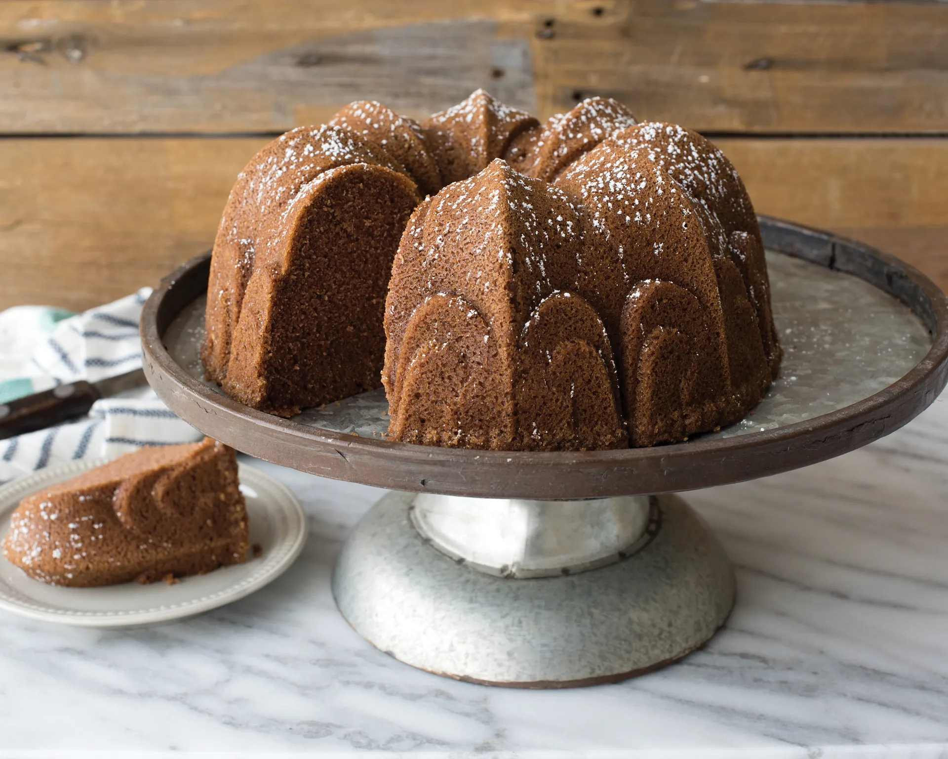 Nordic Ware Fleur De Lis Bundt bageform, 2,4 L Nordic Ware