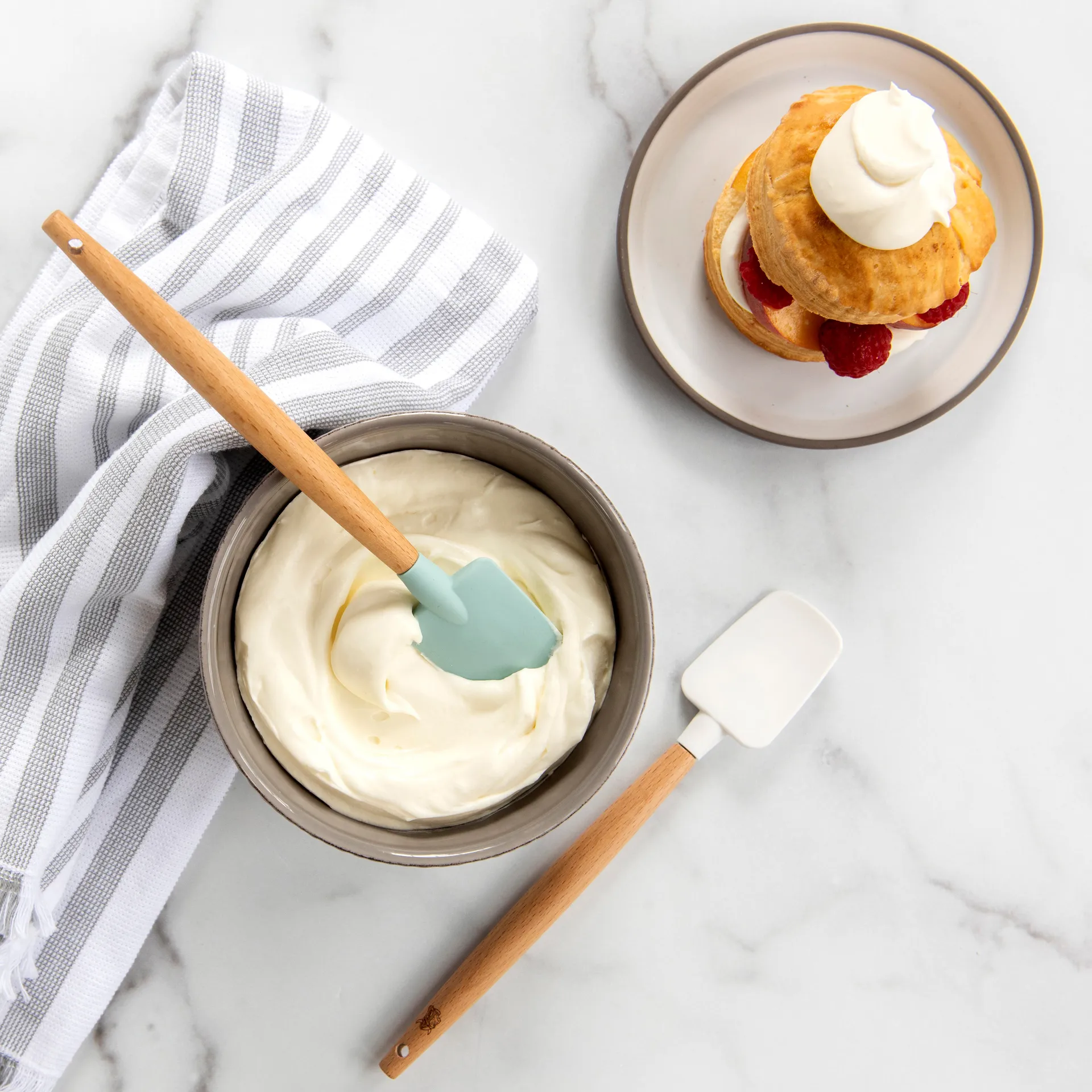 Nordic Ware mini dejskraber bøgetræ 2-pak, Hvid/Blå Nordic Ware