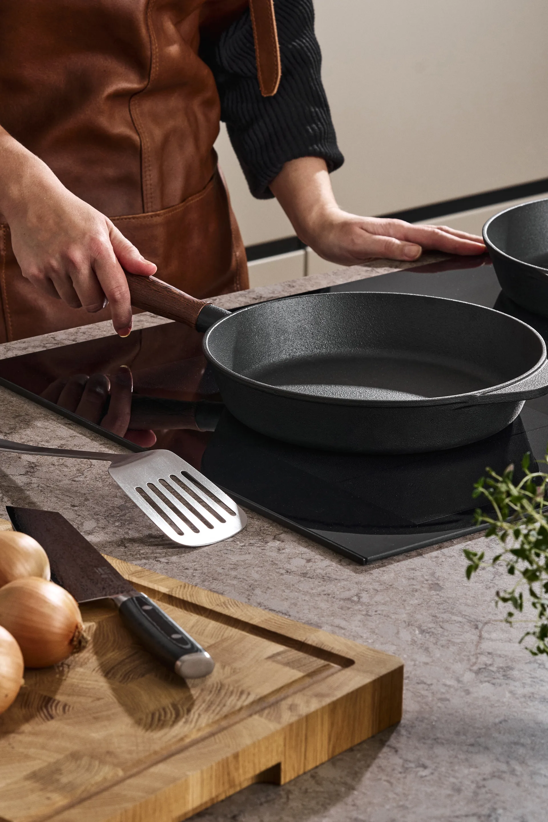 Nordwik stegepande støbejern med træhåndtag, 28 cm Nordwik