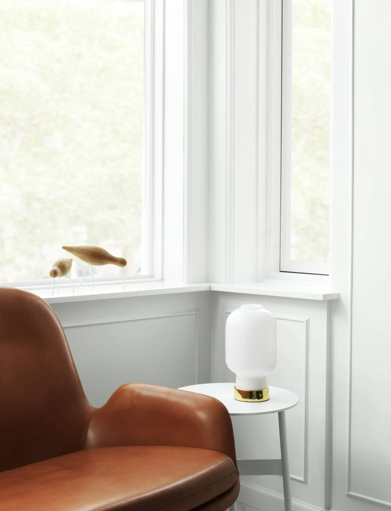Amp bordlampe, Hvid/Messing Normann Copenhagen