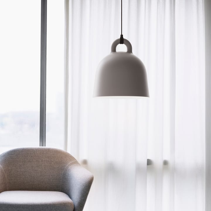 Bell lampe sand, medium Normann Copenhagen