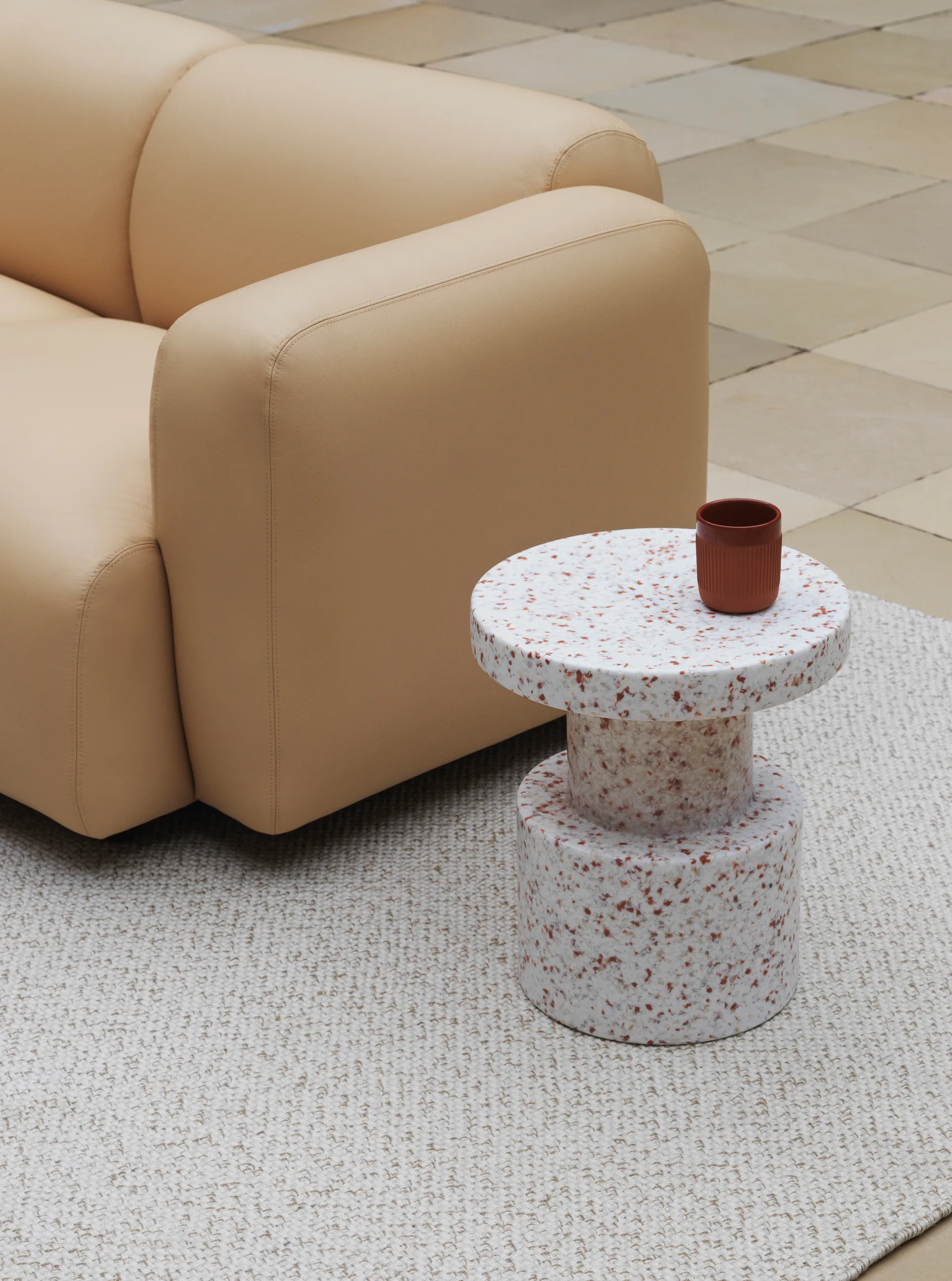 Bit skammel, Hvid Normann Copenhagen
