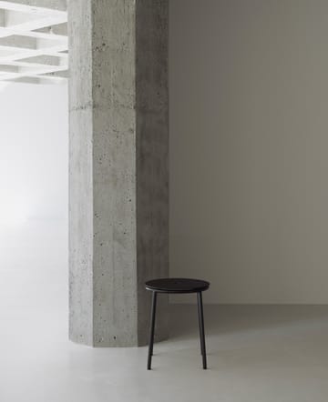 Circa taburet 45 cm - Sort aluminium - Normann Copenhagen