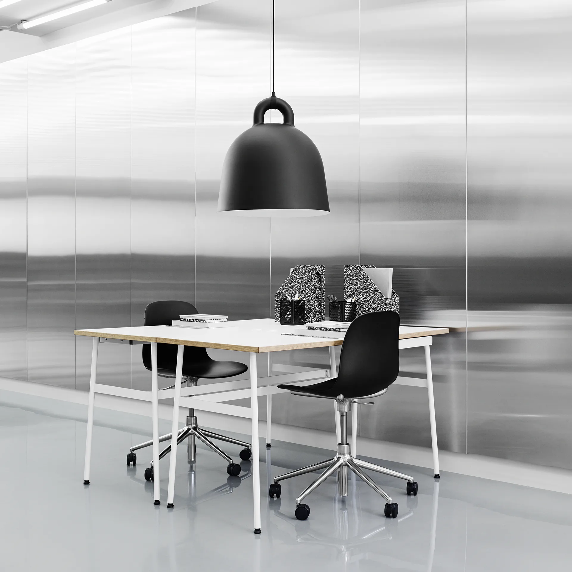 Form chair drejestol, 5W kontorstol, sort, aluminium, hjul Normann Copenhagen