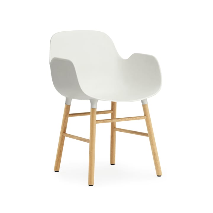 Form karmstol, white, egetræsben Normann Copenhagen