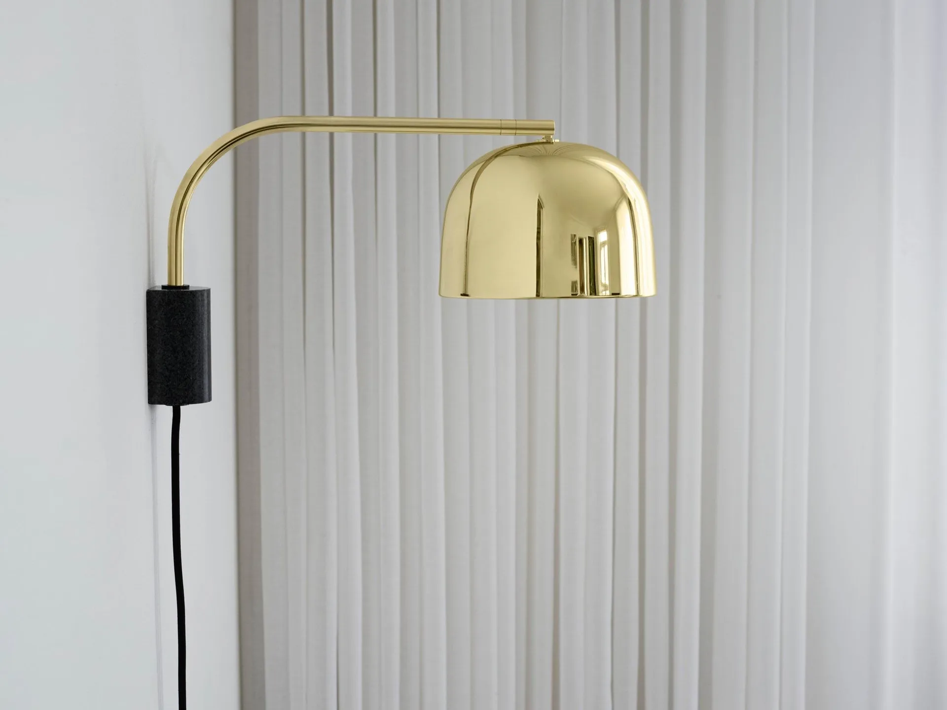 Grant væglampe, brass, lille-stål, granit Normann Copenhagen