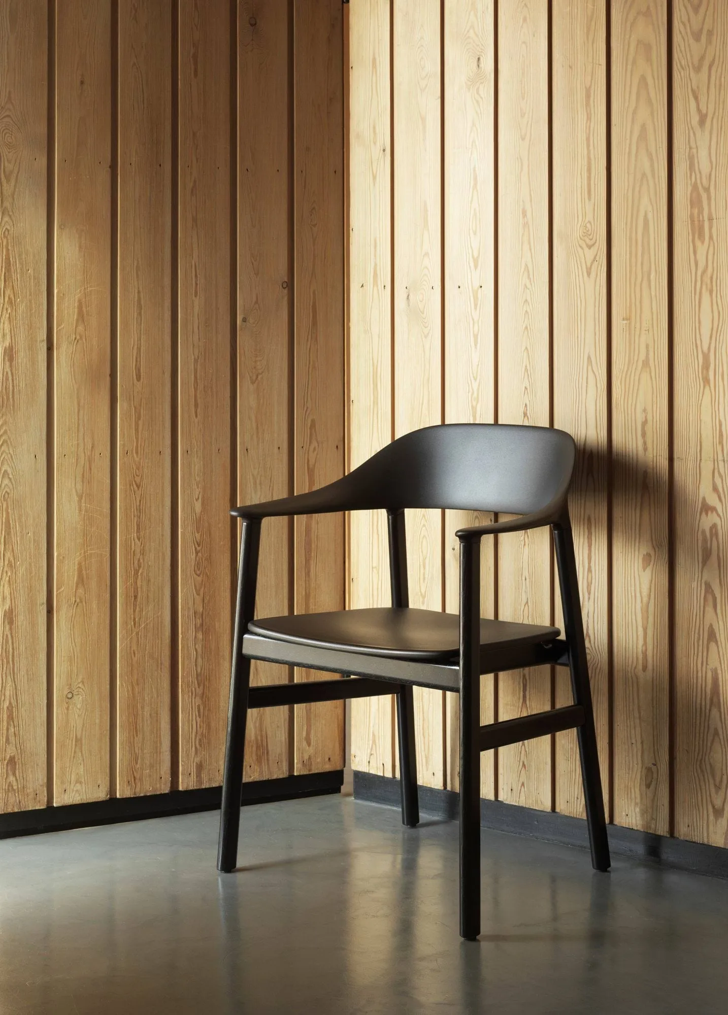 Herit karmstol eg, Dust Green Normann Copenhagen