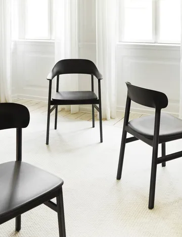 Herit karmstol røget eg - Sand - Normann Copenhagen