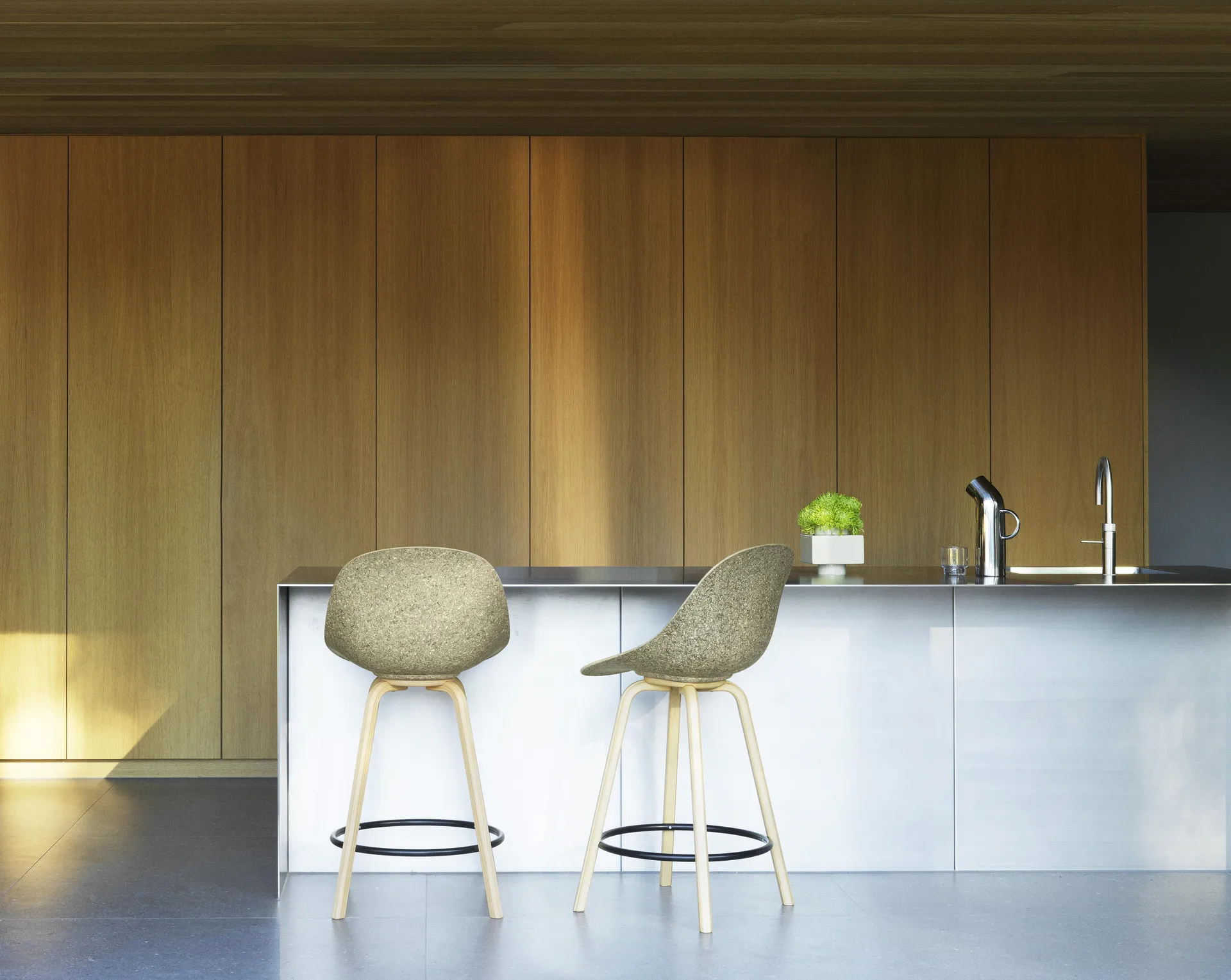 Mat Bar Chair barstol 65 cm, Seaweed-beech-black steel Normann Copenhagen