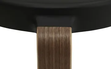 Tap taburet - black, ben i valnød - Normann Copenhagen