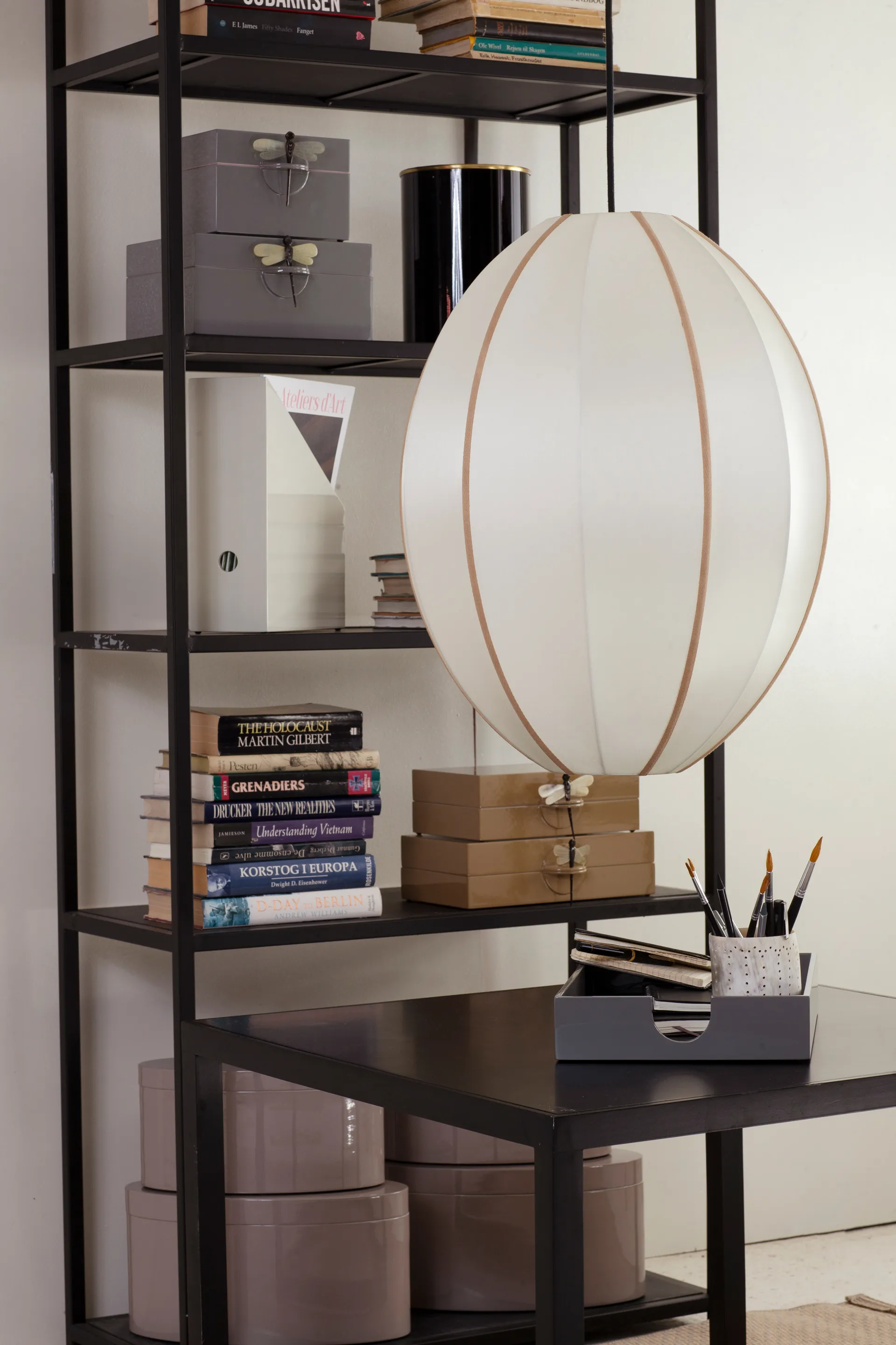 Indochina Classic Oval L lampeskærm, Offwhite-amber Oi Soi Oi