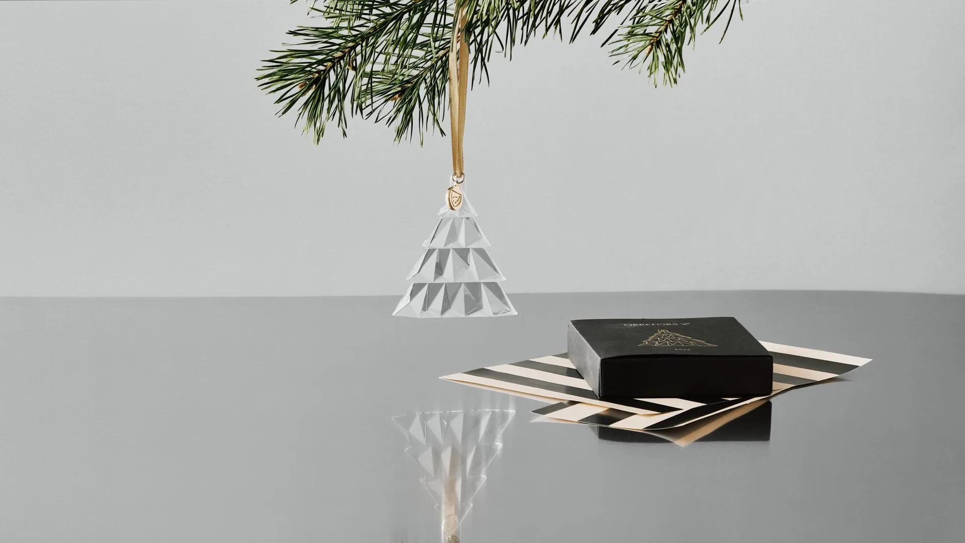 Årlig ornament høj, Gennemsigtig Orrefors