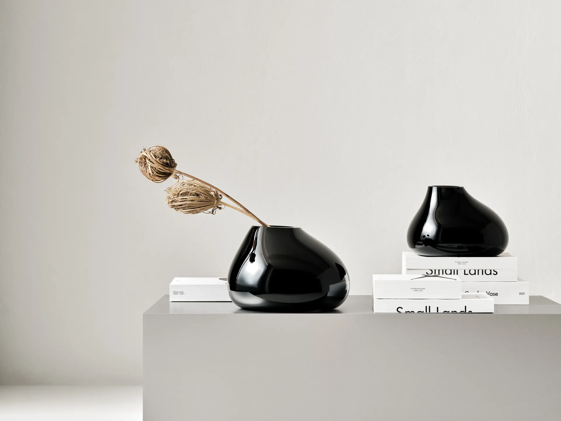 Ebon vase 240 mm, Sort Orrefors