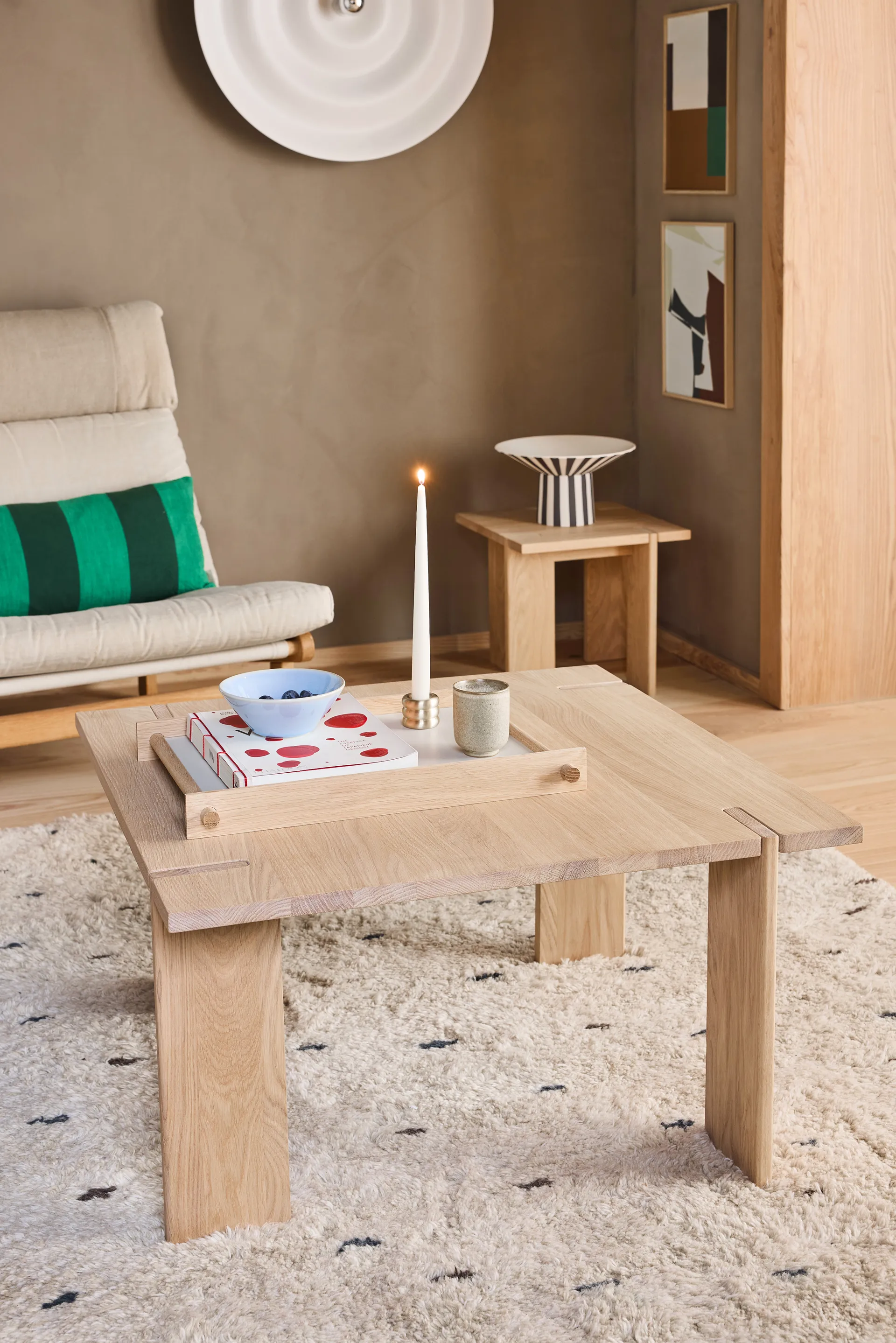 Toppu centerpiece høj 17xØ30 cm, White-black OYOY