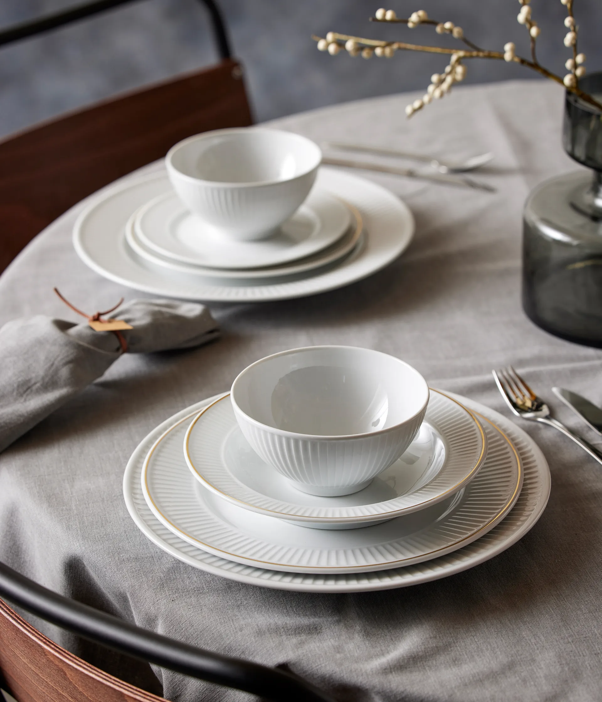 Plissé tallerken med guldkant Ø22 cm, Hvid Pillivuyt