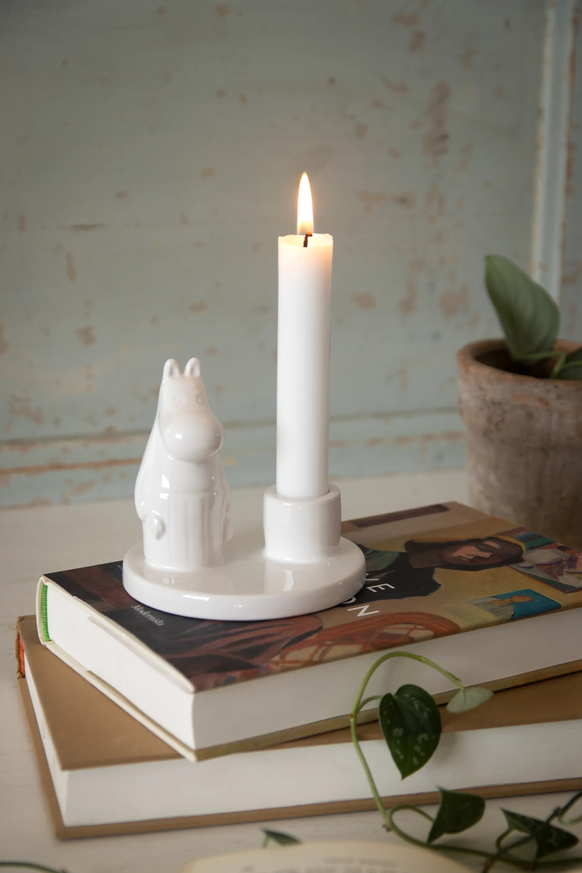 Mumimor lysestage keramik, Hvid Pluto Design