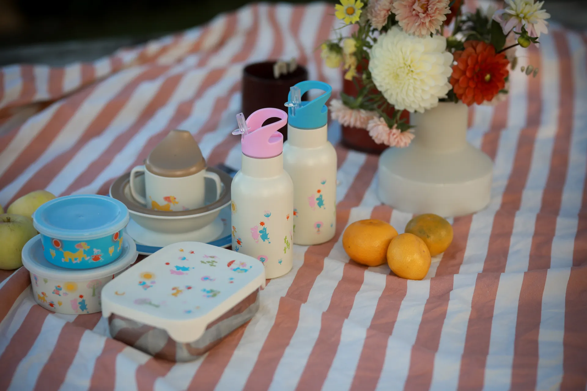 Mumi 80 madkasse metal 13x17 cm, Beige Rätt Start