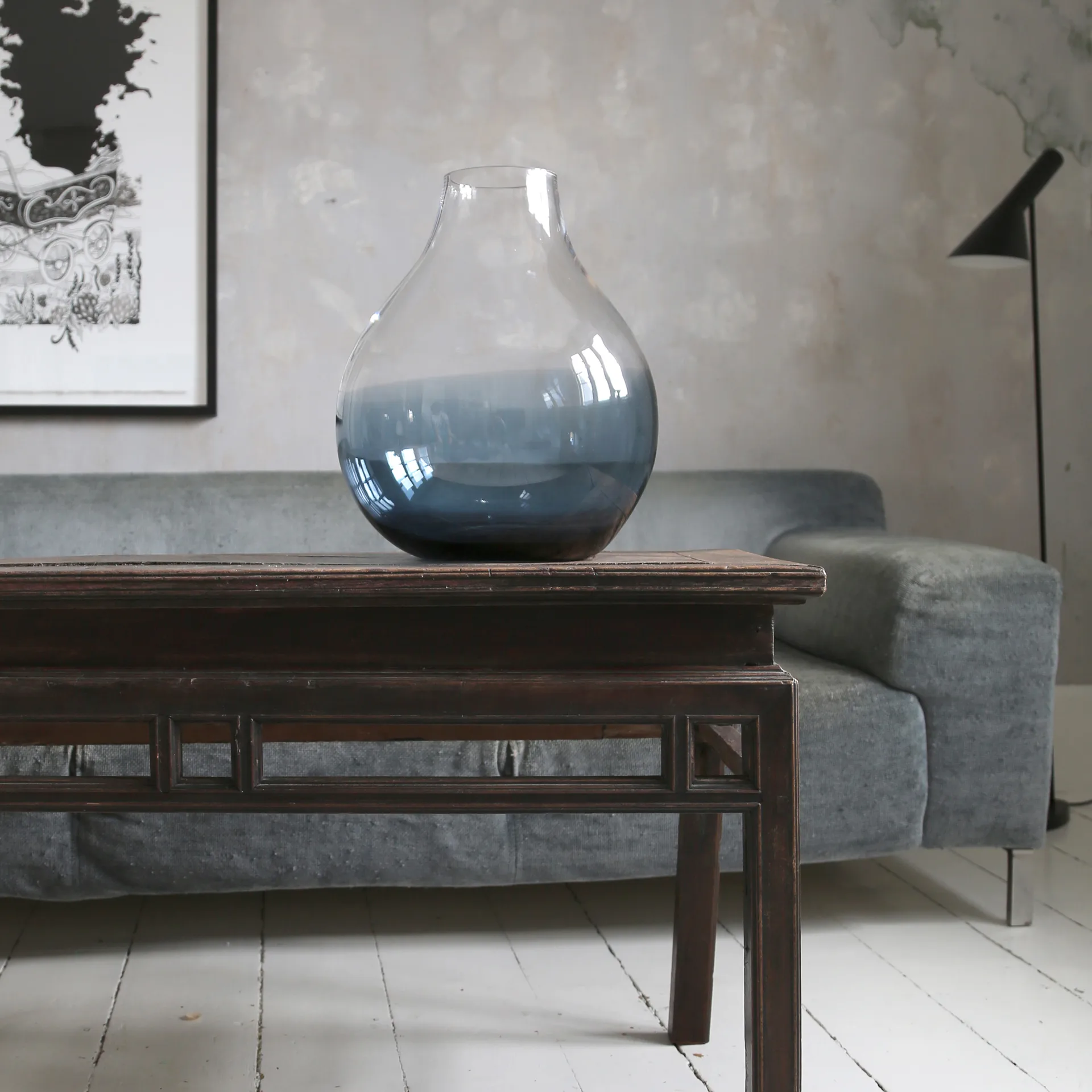 Flower vase no. 24, Indigo blue Ro Collection