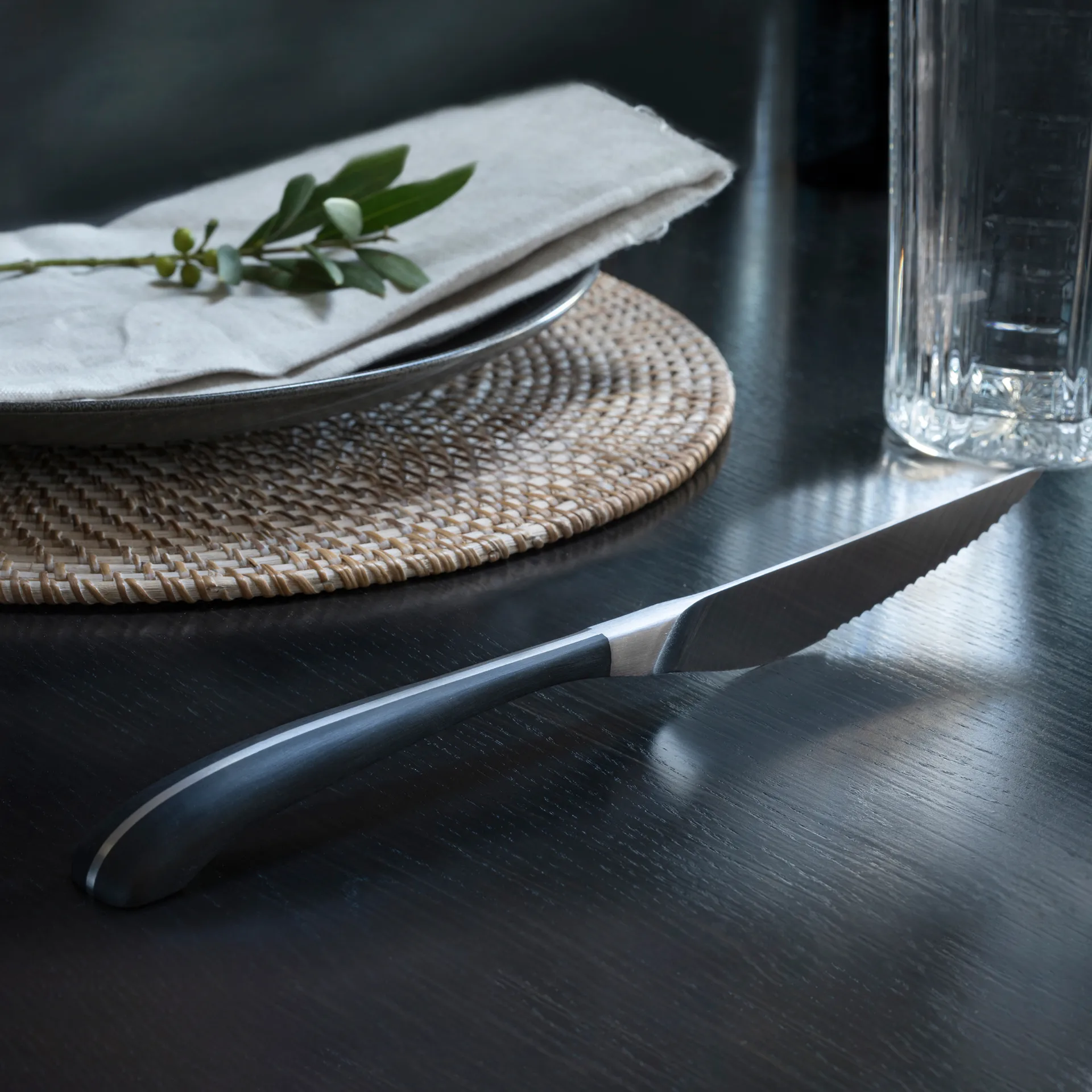 Contour grillkniv, Sort Robert Welch