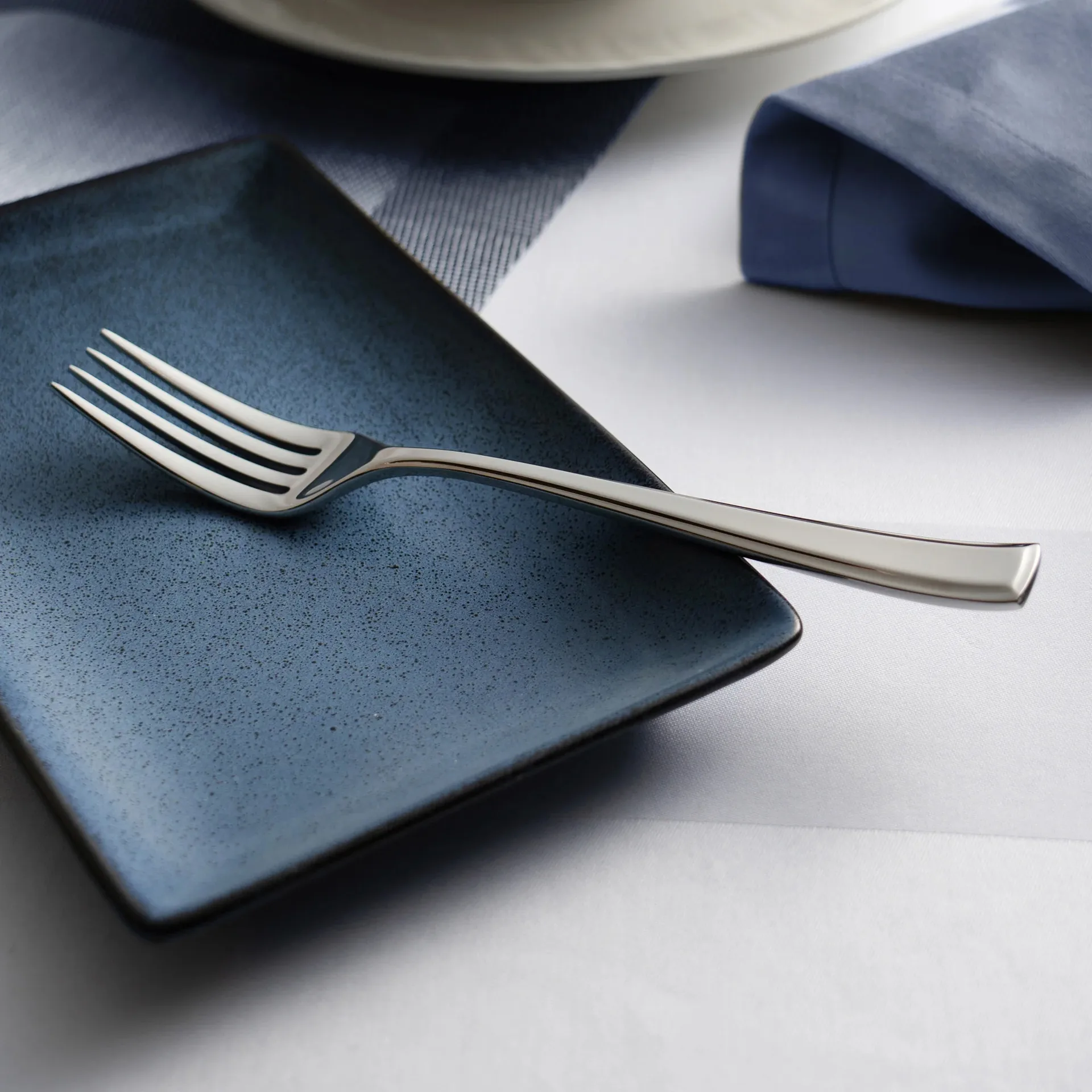 Fairford bright serveringsgaffel, Rustfrit stål, 23,1 cm Robert Welch