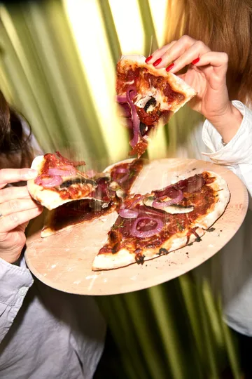 Grand Cru pizzabræt og pizzaskærer - Bøg, Ø35 cm - Rosendahl