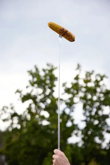 Fredde pølsegaffel udfoldelig - Rustfrit stål/Gummitræ - Sagaform