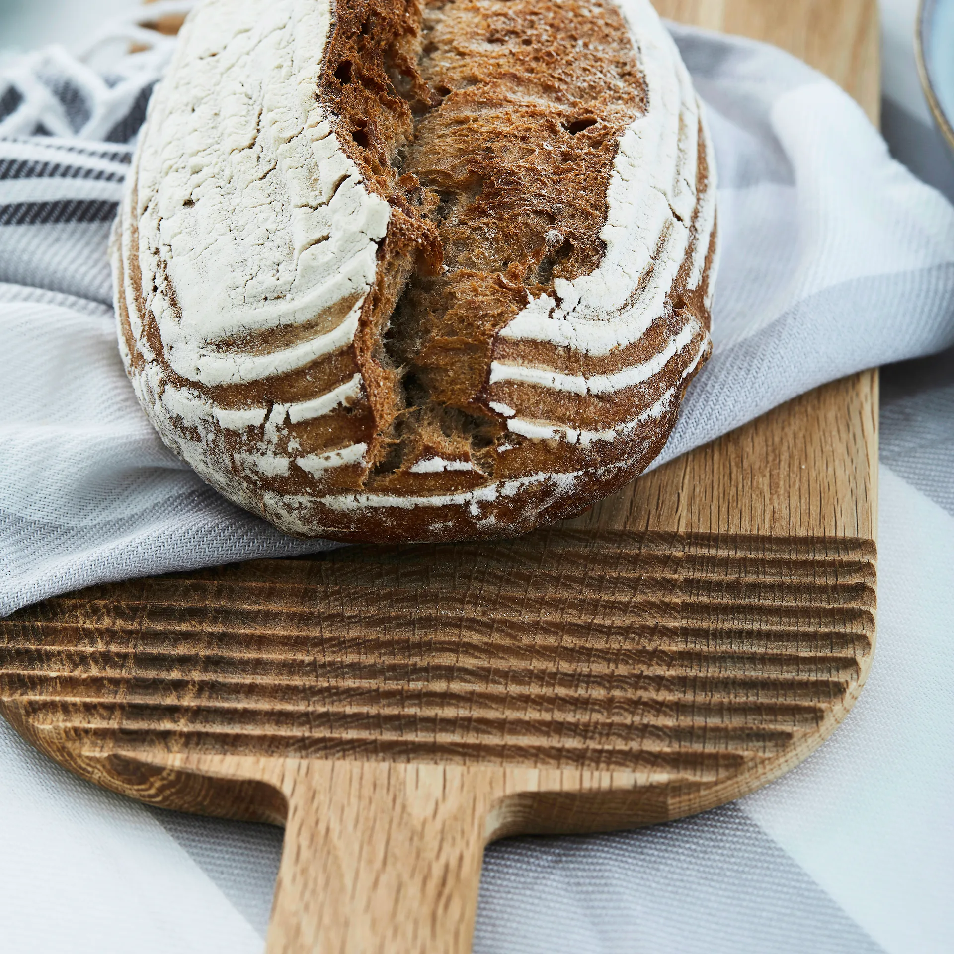 Nature skærebræt bambus med greb, 54 cm Sagaform