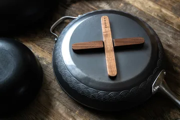 Satake magnetisk grydeunderlag - Valnød - Satake