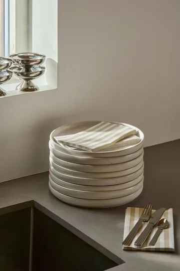 Bold Stripe papirserviet - Hvid-beige, 15‑pak, 33x40 cm - Scandi Essentials