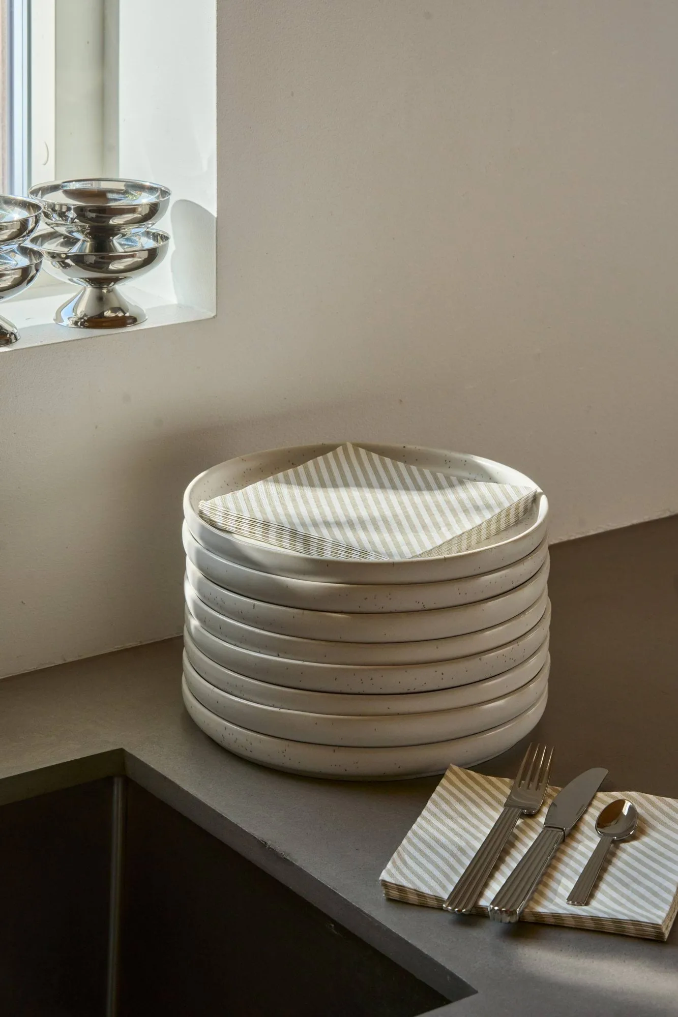 Fine stripe papirserviet, Hvid-beige, 20-pak, 33x33 cm Scandi Essentials