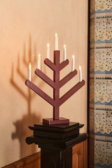 Pine adventslysestage 62 cm - Rød - Scandi Living