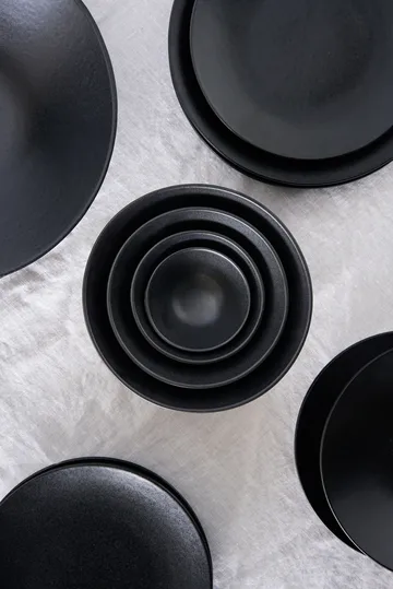 Terra pastatallerken - Sort stentøj, Ø22,5 cm - Scandi Living