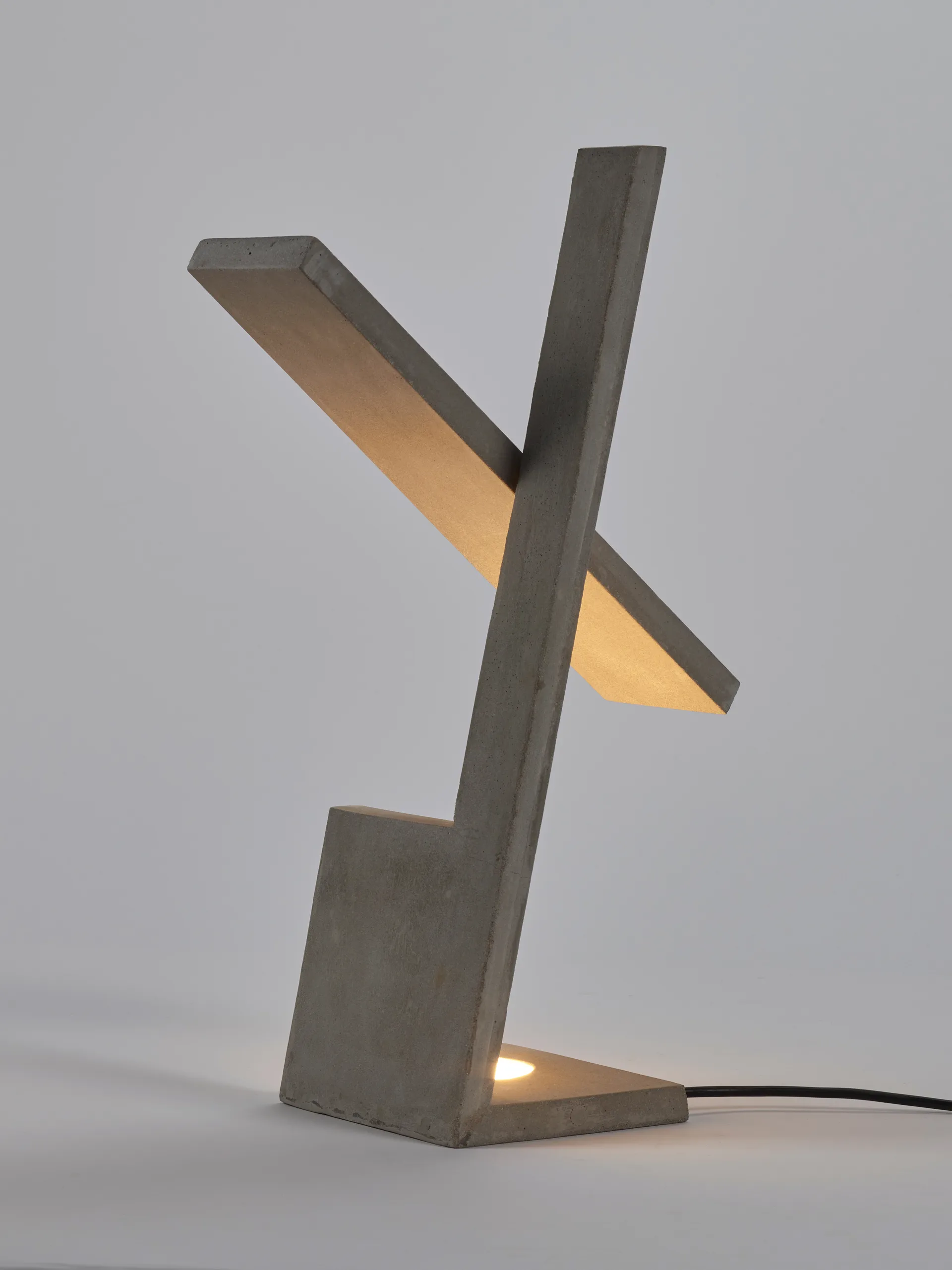 Ixelles Concrete bordlampe 50,5 cm, Grey Serax
