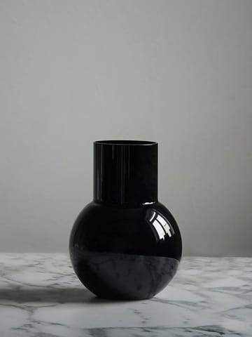 Pallo vase - Sort 20 cm - Skrufs Glasbruk