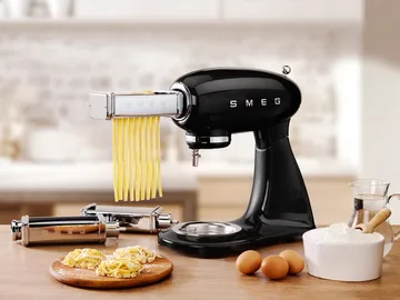 Smeg 50's Style køkkenmaskine 4,8 L - Sort - Smeg