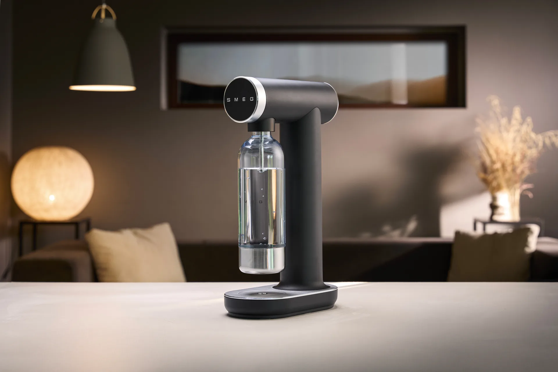 Smeg Sodamaker kulsyremaskine, Mat sort Smeg