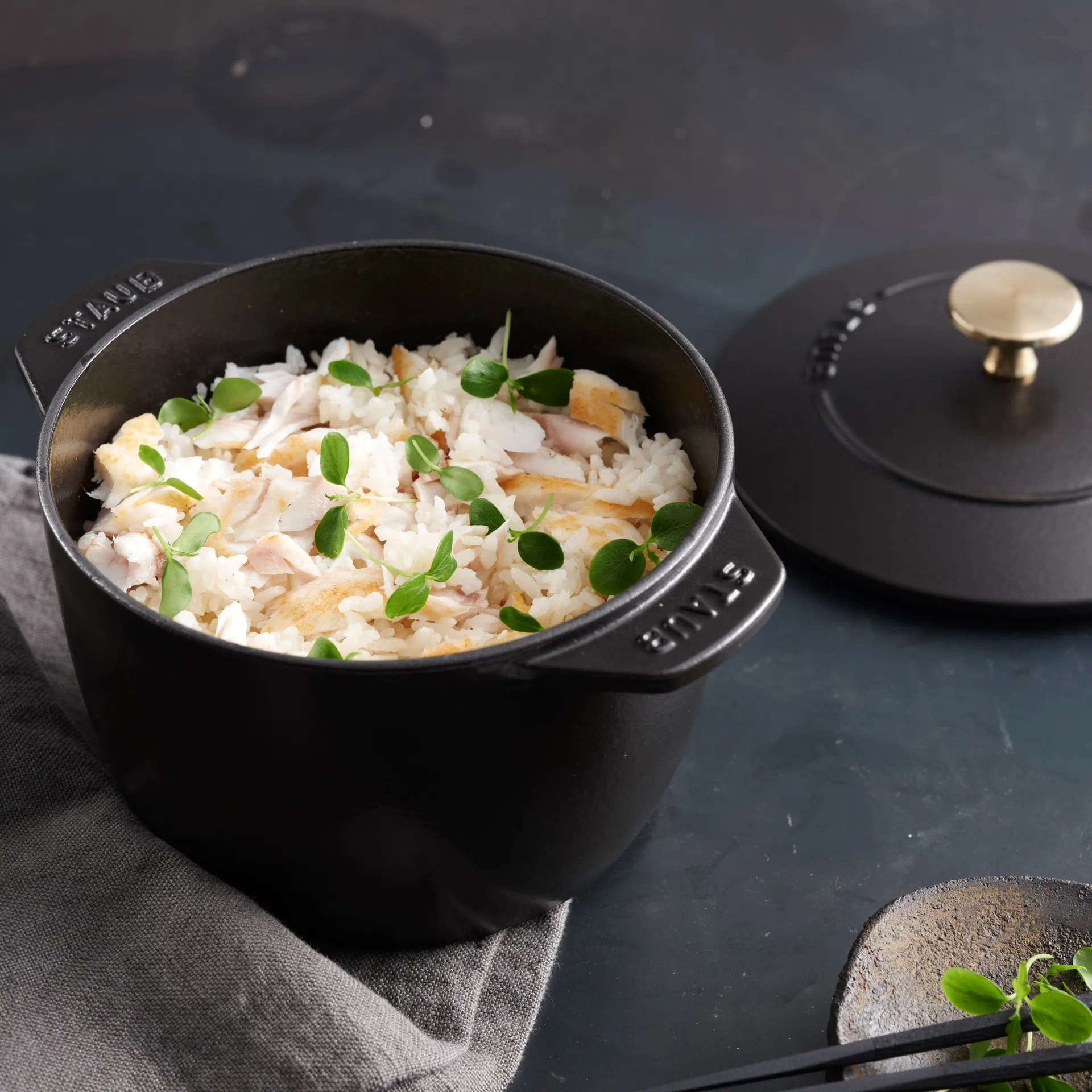 Rice cocotte støbejernsgyde 1,6 L, Sort STAUB